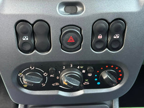 Dacia Duster 1.6 I