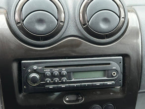 Dacia Duster 1.6 I 4X4 Laureate