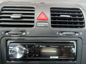 Volkswagen Golf V 1.6 MPI