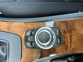 BMW 318 I 2010
