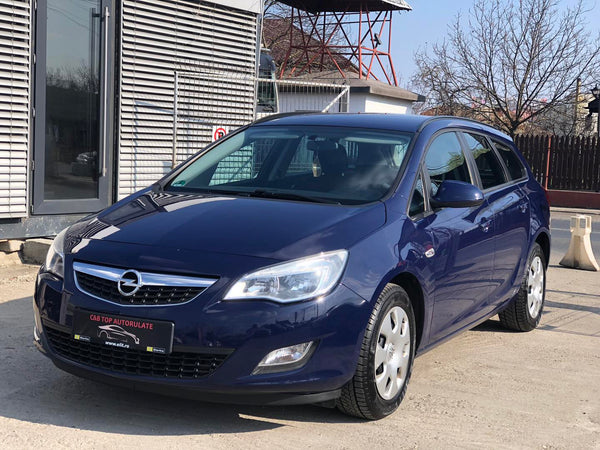 Opel Astra J 1.6 I Selection