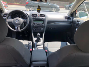Volkswagen Golf VI 1.6 TDI Comfortline 2011