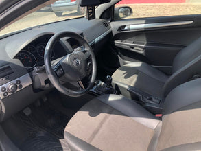 Opel Astra GTC 1.7 CDTI 2011