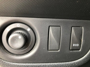 Dacia Sandero 0.9 TCE Laureate 2013