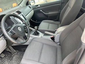 Volkswagen Golf V 1.4 MPI