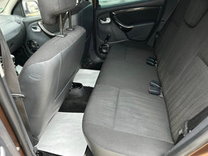 Dacia Duster 1.6 I 4X4 Laureate