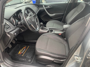 Opel Astra J Innovation 1.7 CDTI 2011