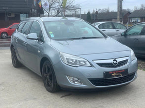 Opel Astra J Innovation 1.7 CDTI 2011