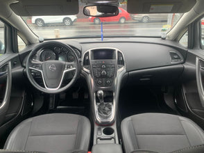Opel Astra J Innovation 1.7 CDTI 2011