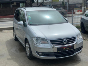 Volkswagen Touran HighLine 2.0 TDI 2009