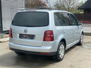 Volkswagen Touran HighLine 2.0 TDI 2009