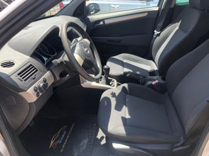 Opel Astra H 1.6 I  2008