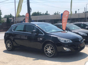 Opel Astra J 1.4 Turbo Cosmo 2010