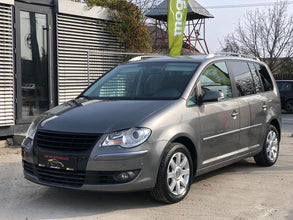 Volkswagen Touran Highline 2.0 TDI 2009