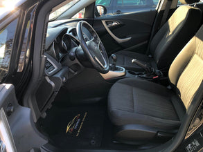 Opel Astra J Sport Tourer 1.7 CDTI 2011