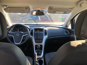 Opel Astra J Sport Tourer 1.7 CDTI 2011