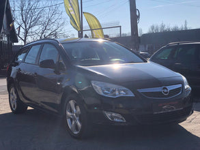 Opel Astra J Sport Tourer 1.7 CDTI 2011